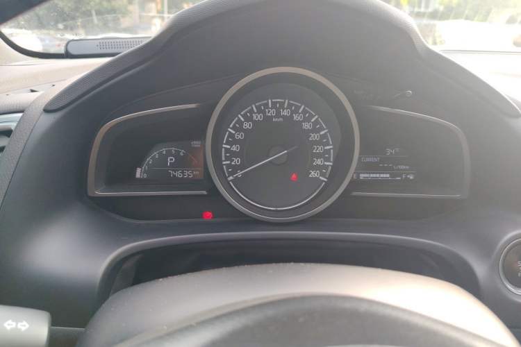 Used Mazda CX-4 2018 2.0L Automatic Two-Wheel Drive Blue Sky Premium Upgrade Version China VI Standard Instrument Cluster