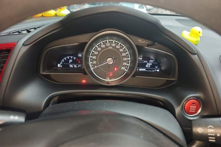 Used Mazda CX-4 2018 2.0L Automatic Two-Wheel Drive Blue Sky Dynamic Version China V Standard Instrument Cluster
