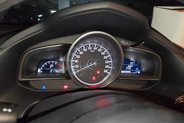 Used Mazda CX-4 2018 2.0L Automatic Two-Wheel Drive Blue Sky Exploration Version China V Standard Instrument Cluster