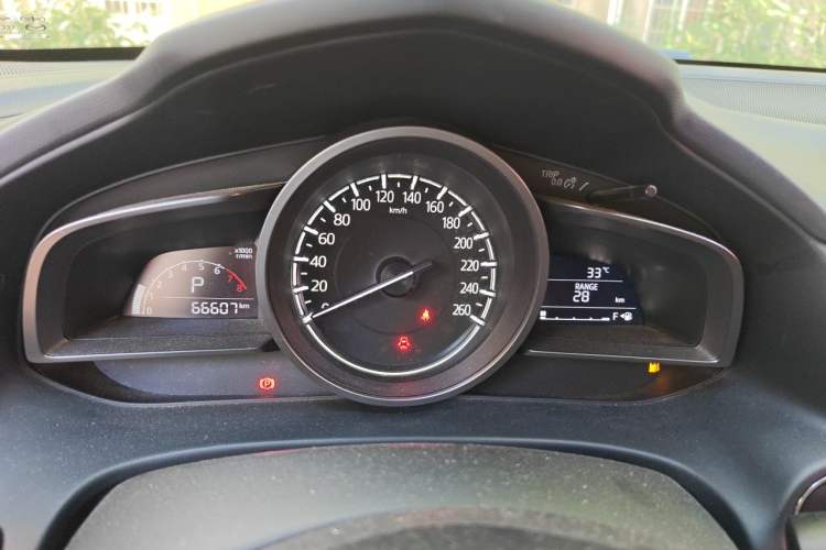 Used Mazda CX-4 2018 2.0L Automatic Two-Wheel Drive Blue Sky Dynamic Version China V Standard Instrument Cluster