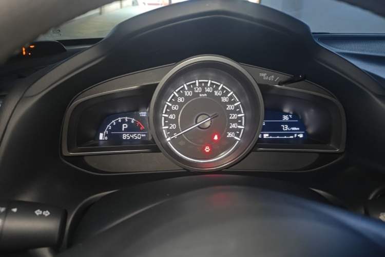 Used Mazda CX-4 2018 2.0L Automatic Two-Wheel Drive Blue Sky Exploration Version China V Standard Instrument Cluster