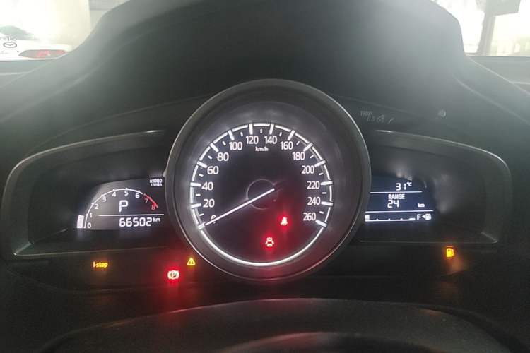 Used Mazda CX-4 2018 2.0L Automatic Two-Wheel Drive Blue Sky Premium Upgrade Version China VI Standard Instrument Cluster
