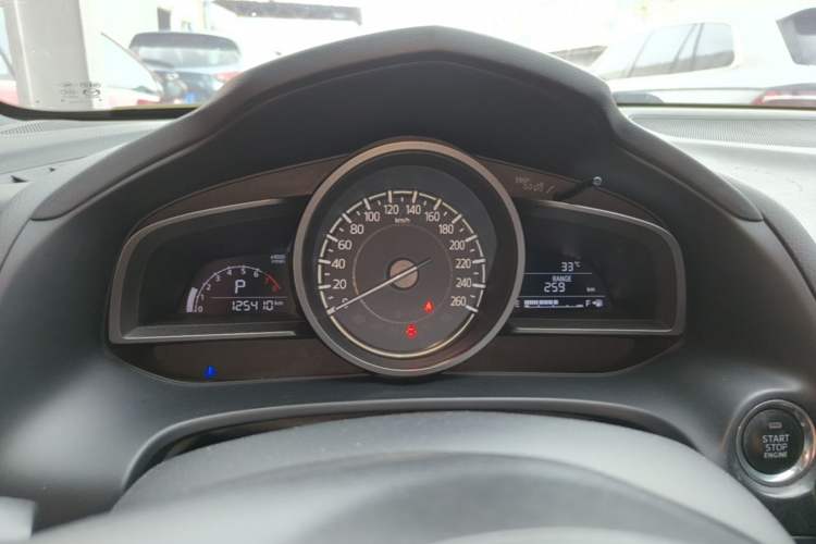 Used Mazda CX-4 2018 2.0L Automatic Two-Wheel Drive Blue Sky Dynamic Version China V Standard Instrument Cluster