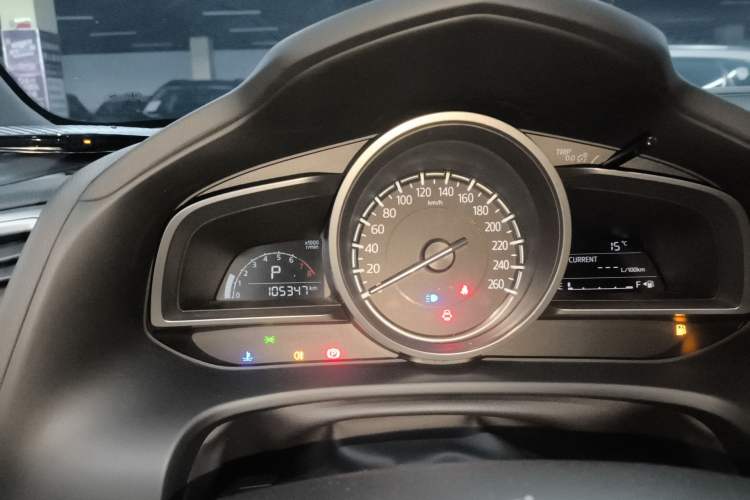 Used Mazda CX-4 2018 2.0L Automatic 2WD Blue Sky Exploration Edition China VI Standard Instrument Cluster