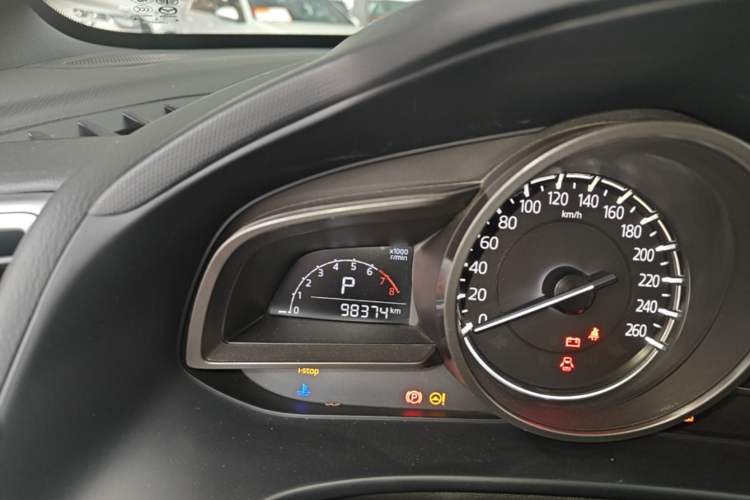 Used Mazda CX-4 2018 2.0L Automatic Two-Wheel Drive Blue Sky Dynamic Version China V Standard Instrument Cluster