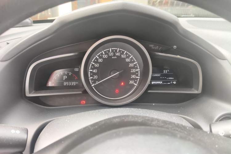 Used Mazda CX-4 2018 2.0L Automatic Two-Wheel Drive Blue Sky Dynamic Version China V Standard Instrument Cluster
