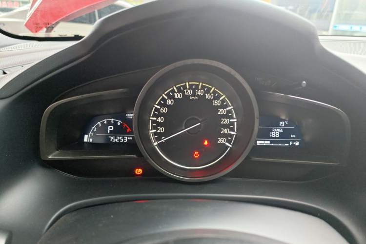Used Mazda CX-4 2018 2.0L Automatic Two-Wheel Drive Blue Sky Premium Upgrade Version China VI Standard Instrument Cluster