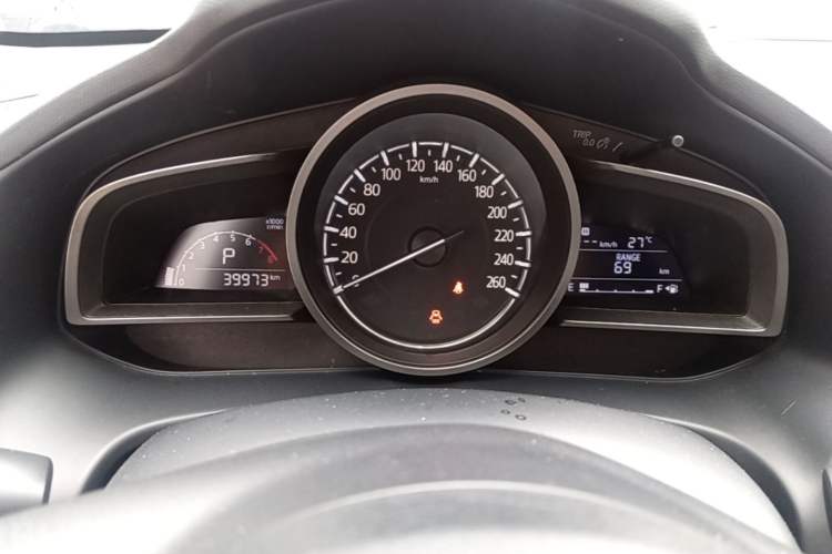Used Mazda CX-4 2018 2.0L Automatic Two-Wheel Drive Blue Sky Luxury Edition Instrument Cluster