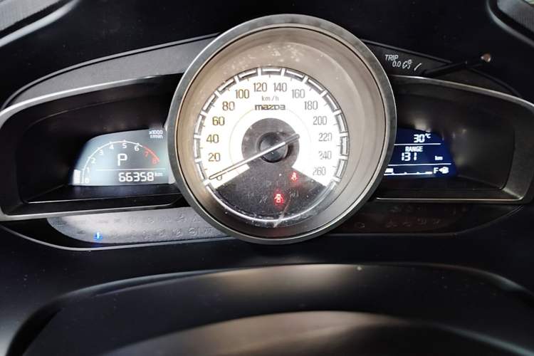 Used Mazda CX-4 2018 2.0L Automatic Two-Wheel Drive Blue Sky Luxury Edition Instrument Cluster
