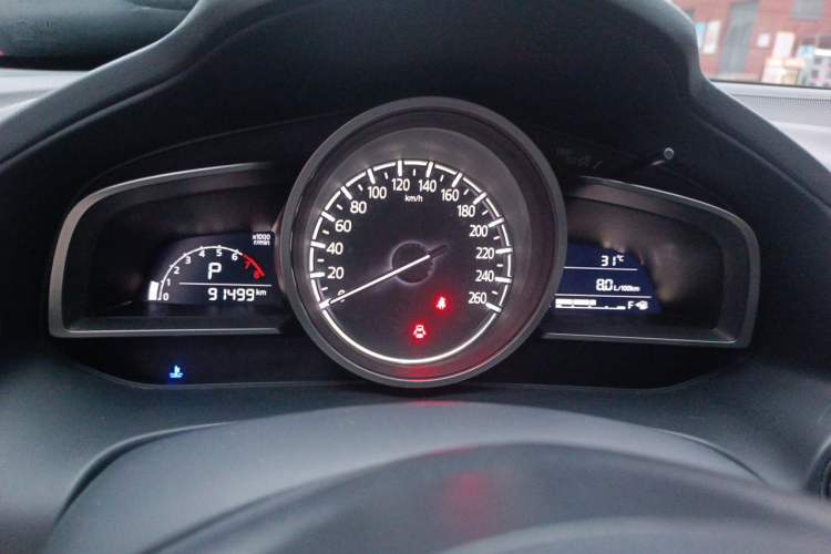 Used Mazda CX-4 2018 2.0L Automatic 2WD ZhiLing Tech Edition China V Standard Instrument Cluster