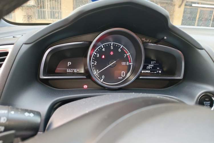 Used Mazda CX-4 2018 2.5L Automatic 4x4 Bluelight Fearless Edition China V Standard Instrument Cluster