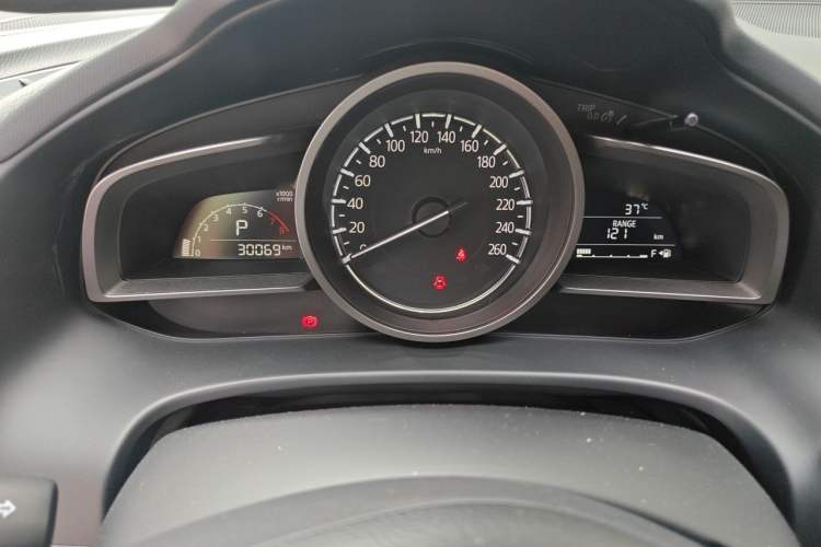 Used Mazda CX-4 2018 2.0L Automatic Two-Wheel Drive Blue Sky Dynamic Version China VI Standard Instrument Cluster