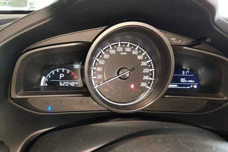 Used Mazda CX-4 2018 2.0L Automatic Two-Wheel Drive Blue Sky Dynamic Version China VI Standard Instrument Cluster