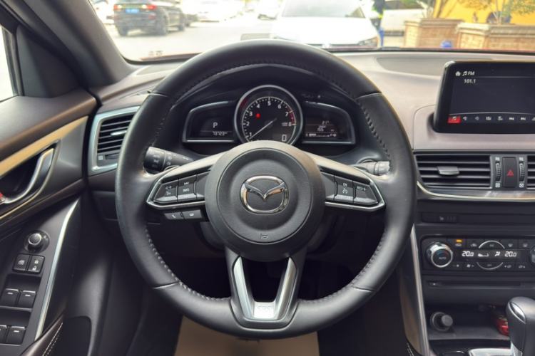 Used Mazda CX-4 2018 2.0L Automatic Two-Wheel Drive Blue Sky Leading Edition China V Standard Interior 1