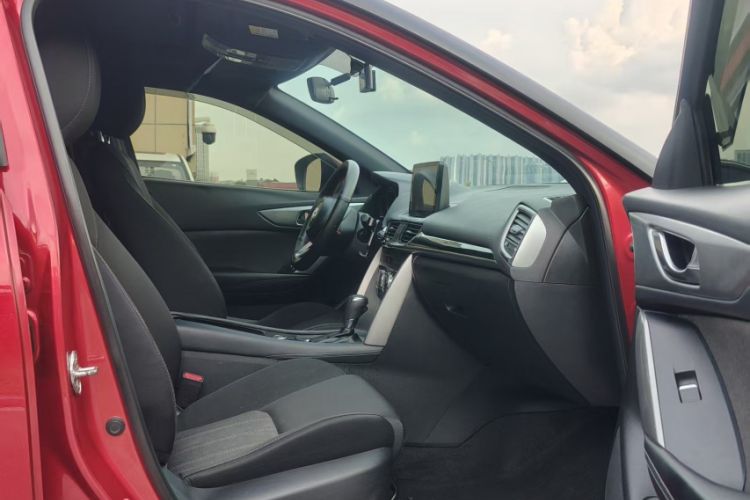 Used Mazda CX-4 2018 2.0L Automatic Two-Wheel Drive Blue Sky Dynamic Version China V Standard Interior 4