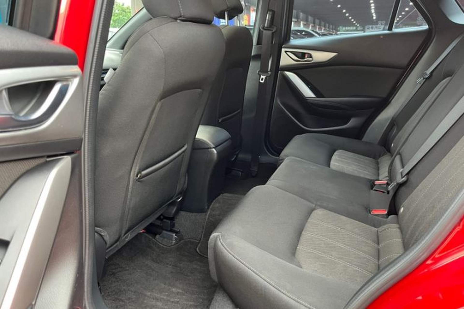 Used Mazda CX-4 2018 2.0L Automatic Two-Wheel Drive Blue Sky Dynamic Version China VI Standard Interior 4