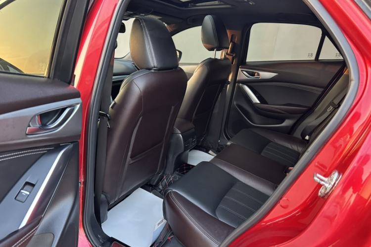 Used Mazda CX-4 2018 2.0L Automatic Two-Wheel Drive Blue Sky Leading Edition China V Standard Interior 4