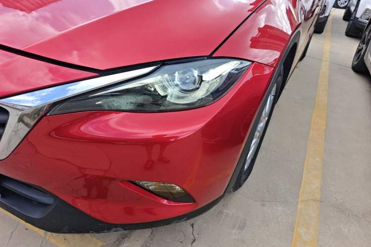 Used Mazda CX-4 2018 2.0L Automatic Two-Wheel Drive Blue Sky Dynamic Version China VI Standard Left Front Headlight