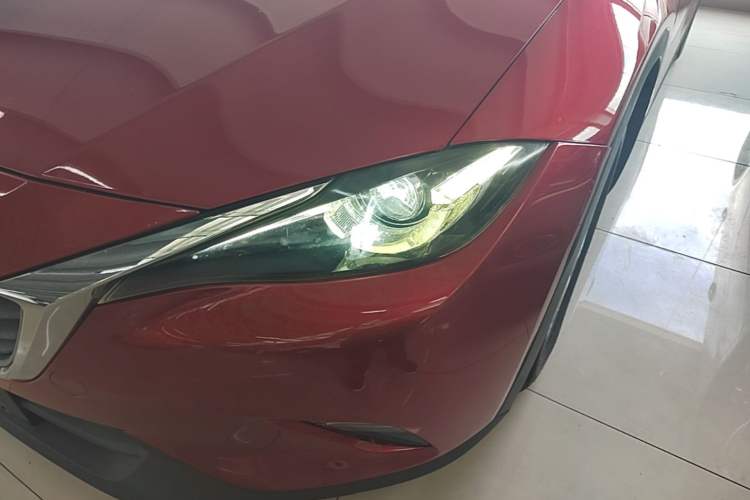 Used Mazda CX-4 2018 2.0L Automatic Two-Wheel Drive Blue Sky Dynamic Version China V Standard Left Front Headlight