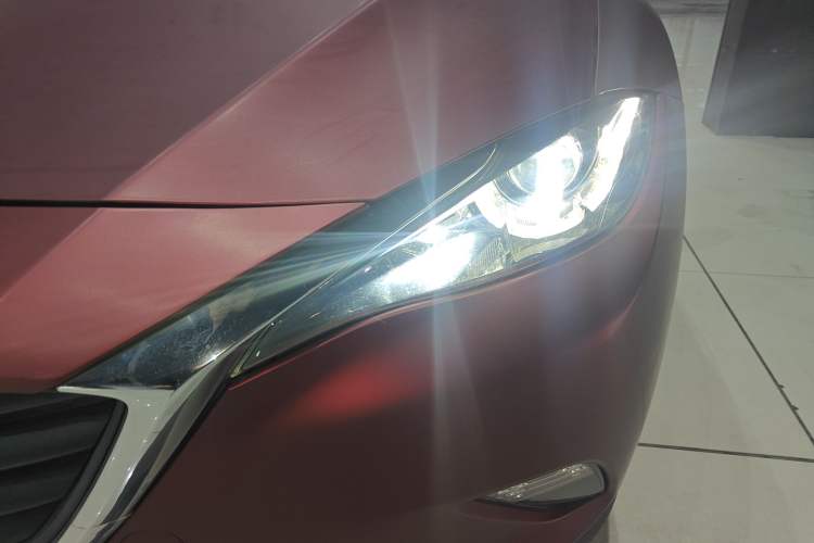 Used Mazda CX-4 2018 2.0L Automatic Two-Wheel Drive Blue Sky Dynamic Version China V Standard Left Front Headlight
