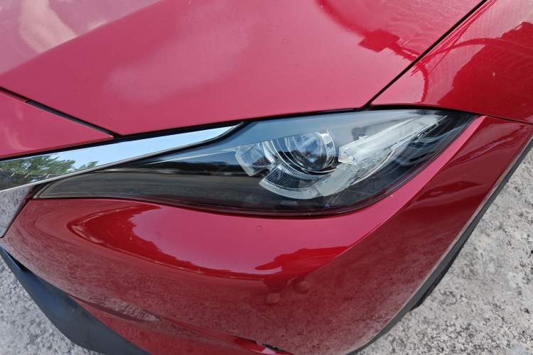 Used Mazda CX-4 2018 2.0L Automatic Two-Wheel Drive Blue Sky Premium Upgrade Version China VI Standard Left Front Headlight