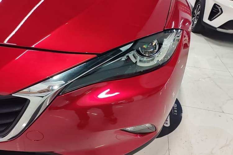 Used Mazda CX-4 2018 2.0L Automatic Two-Wheel Drive Blue Sky Dynamic Version China VI Standard Left Front Headlight