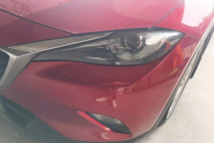 Used Mazda CX-4 2018 2.0L Automatic Two-Wheel Drive Blue Sky Dynamic Version China VI Standard Left Front Headlight