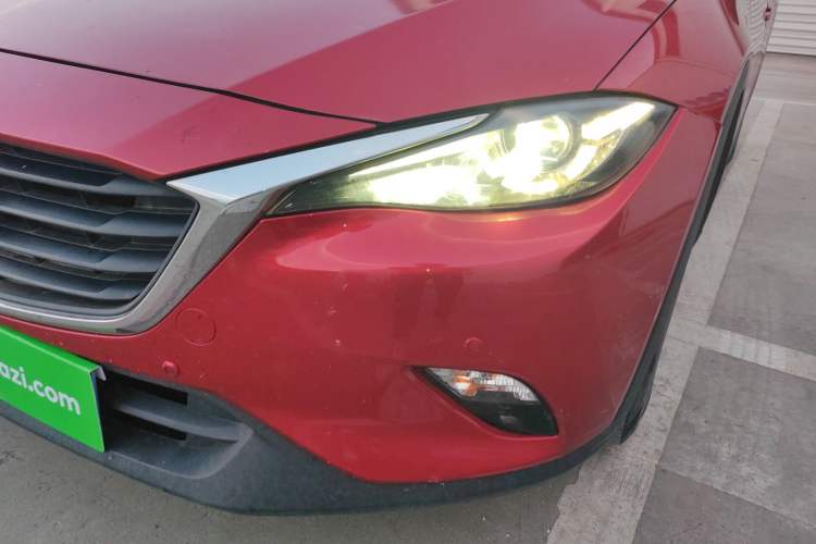 Used Mazda CX-4 2018 2.0L Automatic Two-Wheel Drive Blue Sky Exploration Version China V Standard Left Front Headlight
