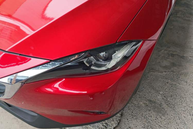 Used Mazda CX-4 2018 2.0L Automatic Two-Wheel Drive Blue Sky Premium Upgrade Version China VI Standard Left Front Headlight