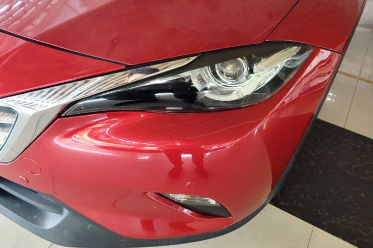 Used Mazda CX-4 2018 2.0L Automatic Two-Wheel Drive Blue Sky Dynamic Version China VI Standard Left Front Headlight
