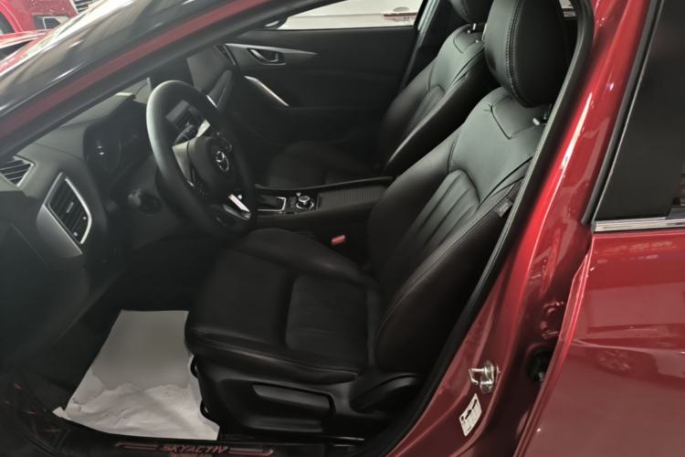 Used Mazda CX-4 2018 2.0L Automatic Two-Wheel Drive Blue Sky Premium Upgrade Version China V Standard Left Front Seat