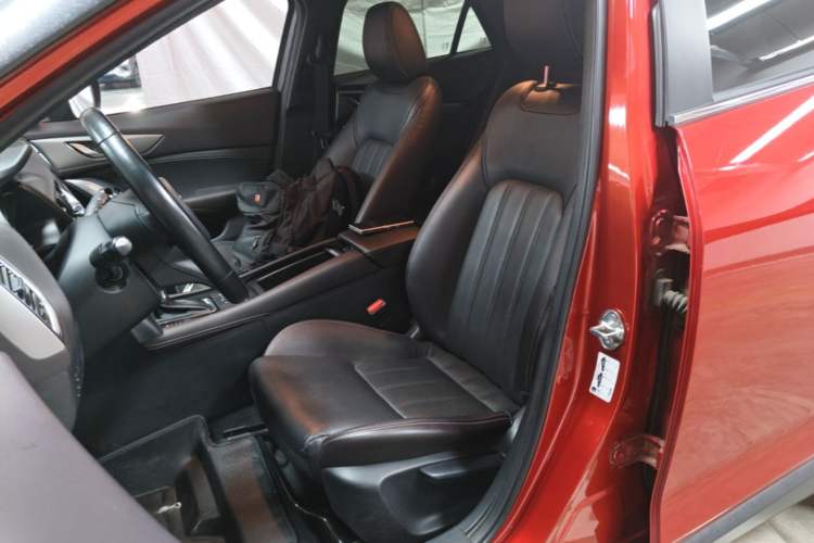 Used Mazda CX-4 2018 2.0L Automatic Two-Wheel Drive Blue Sky Premium Tech Limited Edition Left Front Seat