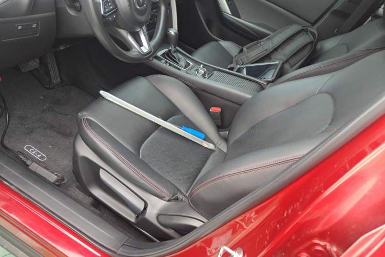 Used Mazda CX-4 2018 2.0L Automatic Two-Wheel Drive Blue Sky Exploration Version China V Standard Left Front Seat