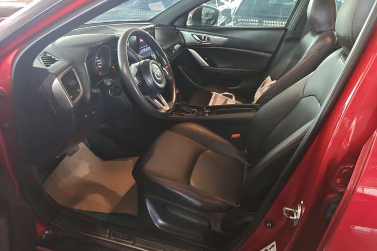 Used Mazda CX-4 2018 2.0L Automatic Two-Wheel Drive Blue Sky Dynamic Version China V Standard Left Front Seat