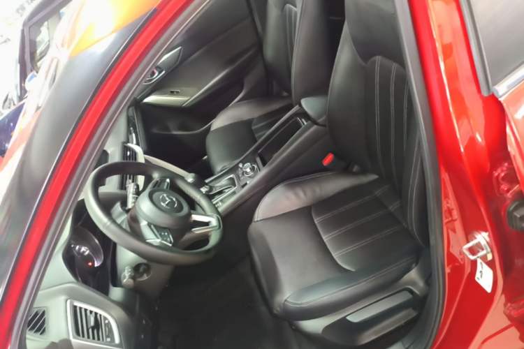 Used Mazda CX-4 2018 2.0L Automatic Two-Wheel Drive Blue Sky Dynamic Version China V Standard Left Front Seat