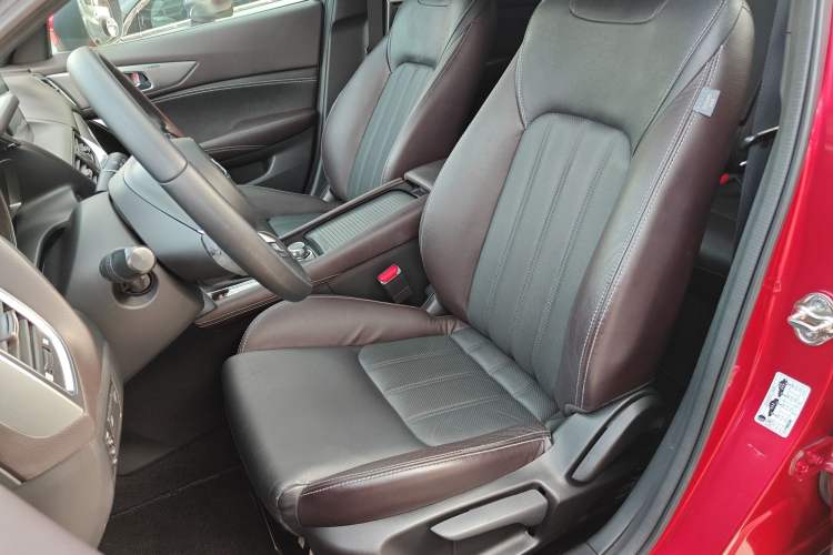 Used Mazda CX-4 2018 2.0L Automatic Two-Wheel Drive Blue Sky Premium Upgrade Version China VI Standard Left Front Seat