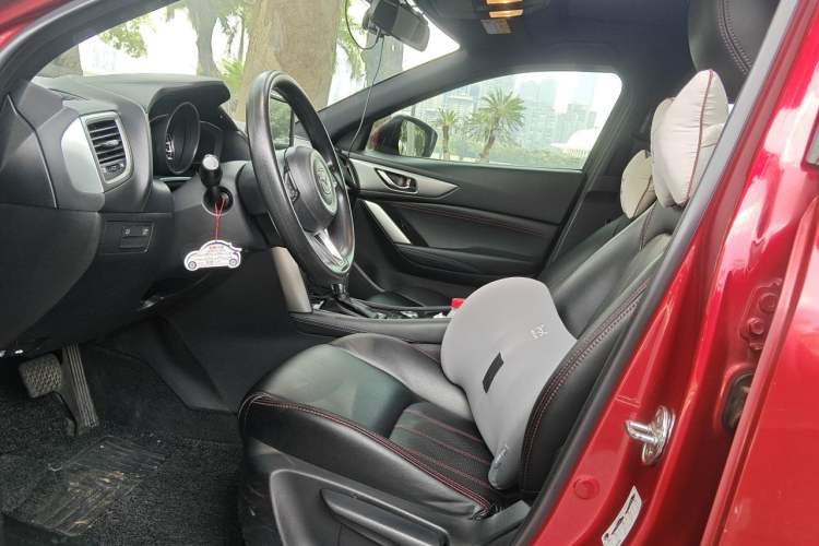 Used Mazda CX-4 2018 2.0L Automatic Two-Wheel Drive Blue Sky Dynamic Version China V Standard Left Front Seat