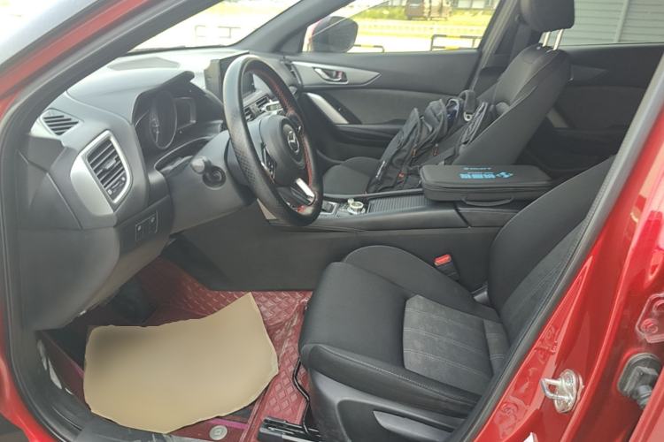 Used Mazda CX-4 2018 2.0L Automatic 2WD Blue Sky Exploration Edition China VI Standard Left Front Seat