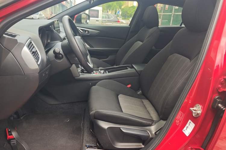 Used Mazda CX-4 2018 2.0L Automatic Two-Wheel Drive Blue Sky Exploration Version China V Standard Left Front Seat