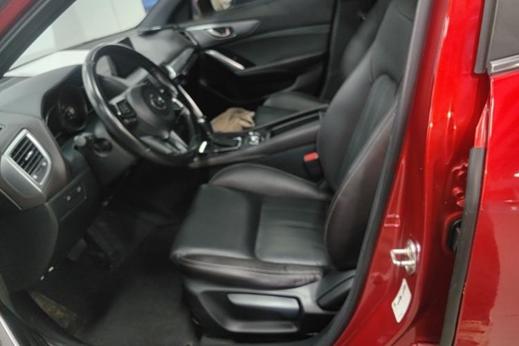Used Mazda CX-4 2018 2.0L Automatic Two-Wheel Drive Blue Sky Premium Upgrade Version China V Standard Left Front Seat