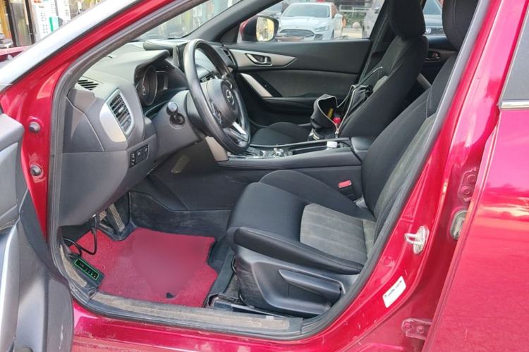 Used Mazda CX-4 2018 2.0L Automatic Two-Wheel Drive Blue Sky Exploration Version China V Standard Left Front Seat