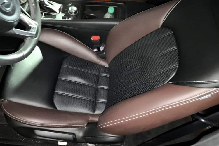 Used Mazda CX-4 2018 2.0L Automatic 2WD Blue Sky Exploration Edition China VI Standard Left Front Seat
