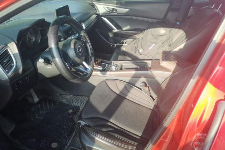 Used Mazda CX-4 2018 2.5L Automatic 4x4 Sky Passion Edition China VI Standard Left Front Seat