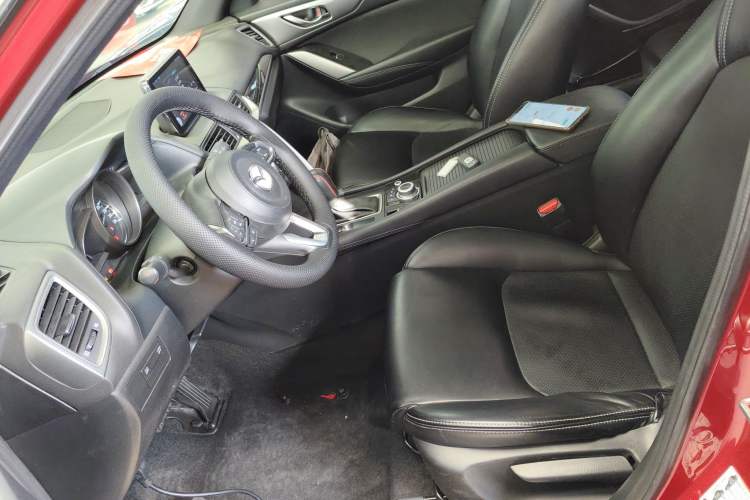 Used Mazda CX-4 2018 2.0L Automatic Two-Wheel Drive Blue Sky Dynamic Version China V Standard Left Front Seat