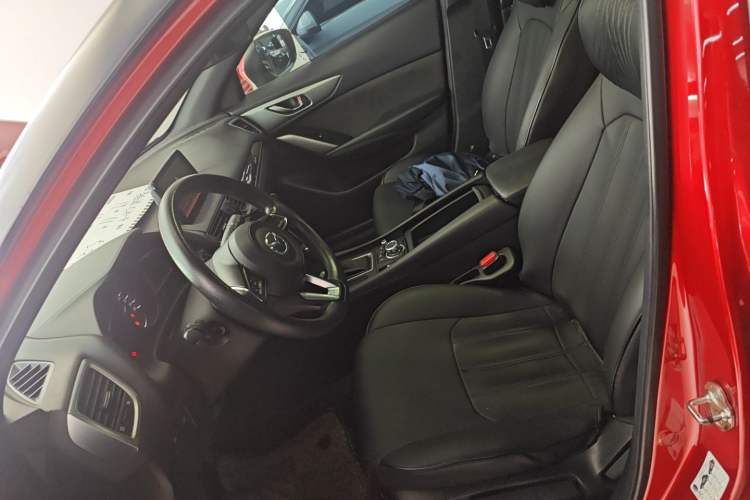 Used Mazda CX-4 2018 2.0L Automatic Two-Wheel Drive Blue Sky Dynamic Version China VI Standard Left Front Seat