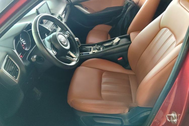 Used Mazda CX-4 2018 2.0L Automatic Two-Wheel Drive Blue Sky Dynamic Version China VI Standard Left Front Seat