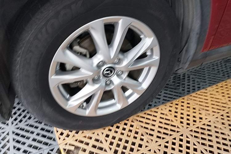 Used Mazda CX-4 2018 2.0L Automatic Two-Wheel Drive Blue Sky Exploration Version China V Standard Left Front Wheel Hub