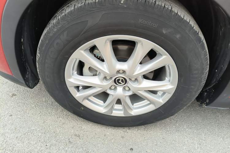 Used Mazda CX-4 2018 2.0L Automatic Two-Wheel Drive Blue Sky Dynamic Version China V Standard Left Front Wheel Hub