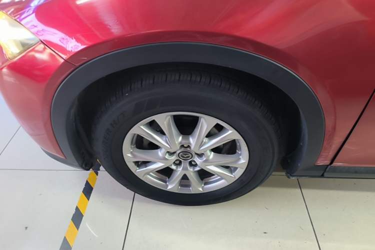 Used Mazda CX-4 2018 2.0L Automatic Two-Wheel Drive Blue Sky Dynamic Version China VI Standard Left Front Wheel Hub