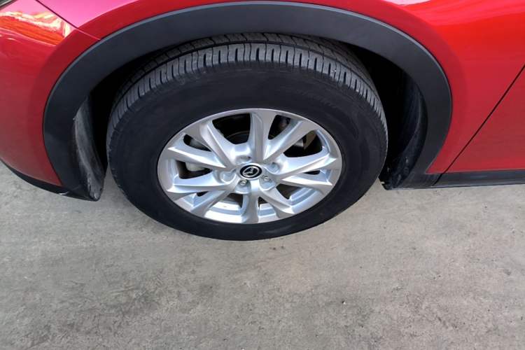 Used Mazda CX-4 2018 2.0L Automatic Two-Wheel Drive Blue Sky Exploration Version China V Standard Left Front Wheel Hub